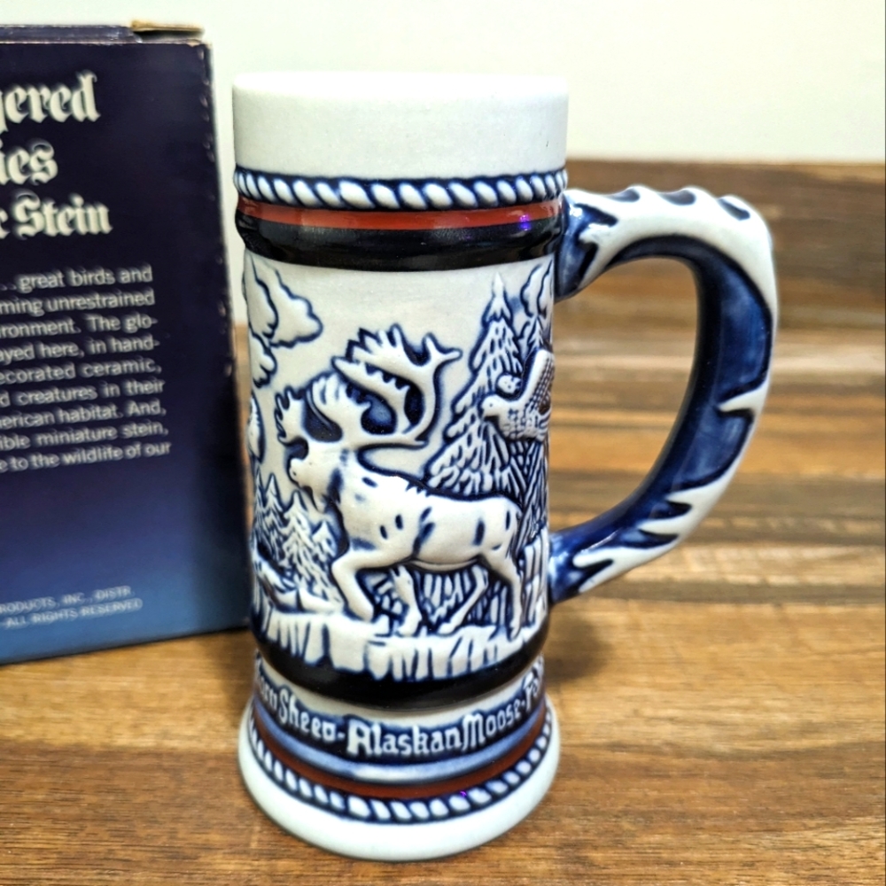 1983 AVON Wild Animal Mini Beer Stein vintage!!